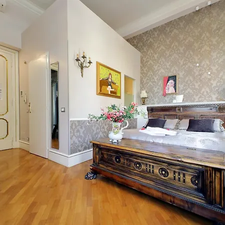 Domus Monami Luxury Guest house Rome