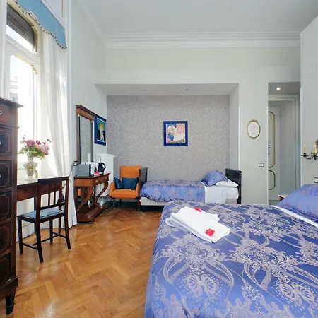 Domus Monami Luxury Πανσιόν